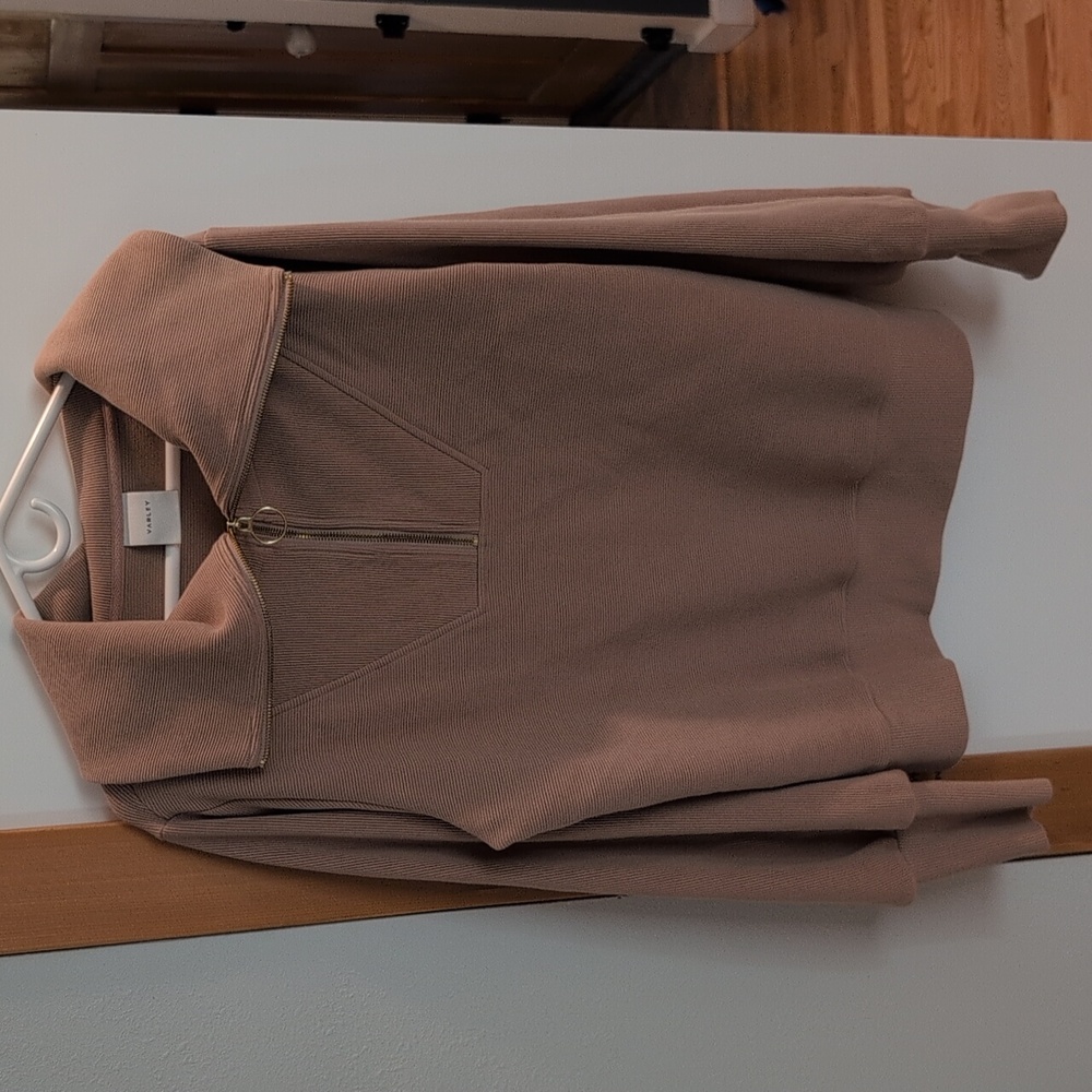 Varley Vine Cream Tan Zip Neck Sweater